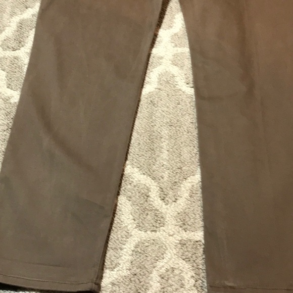 Bandolino~Amy Style Pants~🤎 - Picture 9 of 9